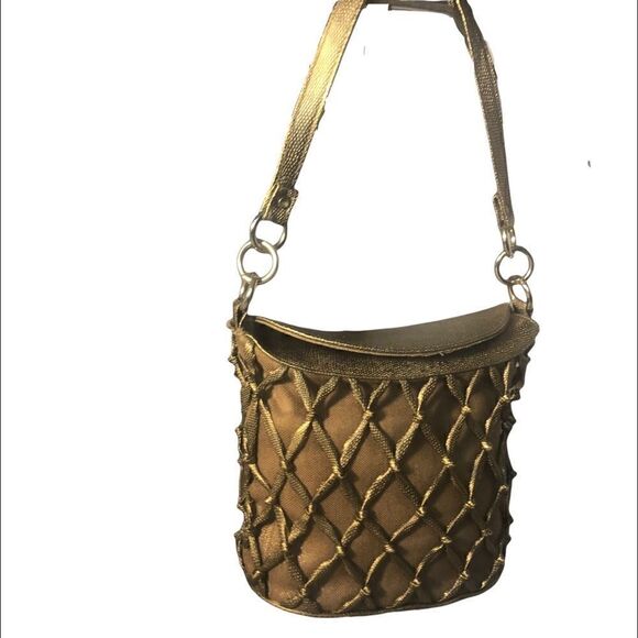 Gorgeous Gold Lattice Shoulder Bag by Tianni - Picture 4 of 9